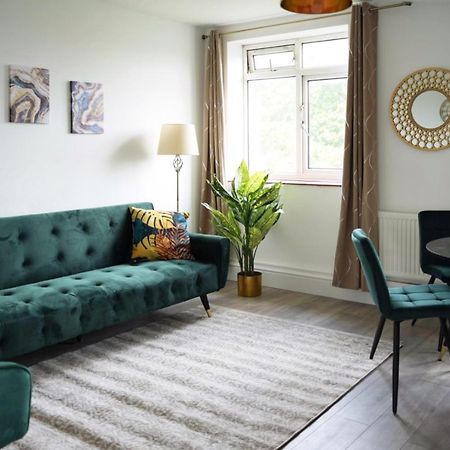 Sophie Place In Vauxhall - 3 Double Beds, 1 Sofa Bed, Spacious Londyn Zewnętrze zdjęcie