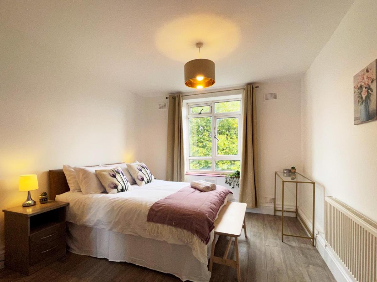 Sophie Place In Vauxhall - 3 Double Beds, 1 Sofa Bed, Spacious Londyn Zewnętrze zdjęcie