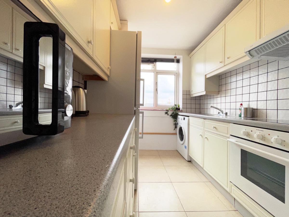 Sophie Place In Vauxhall - 3 Double Beds, 1 Sofa Bed, Spacious Londyn Zewnętrze zdjęcie