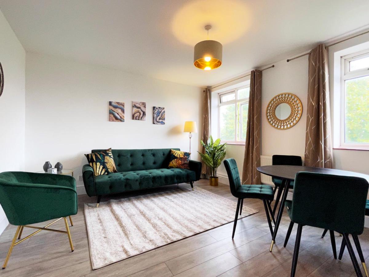 Sophie Place In Vauxhall - 3 Double Beds, 1 Sofa Bed, Spacious Londyn Zewnętrze zdjęcie