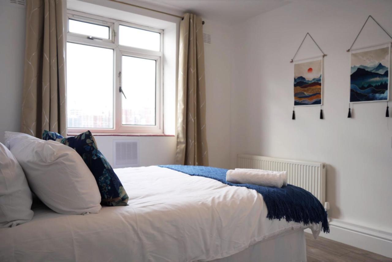 Sophie Place In Vauxhall - 3 Double Beds, 1 Sofa Bed, Spacious Londyn Zewnętrze zdjęcie