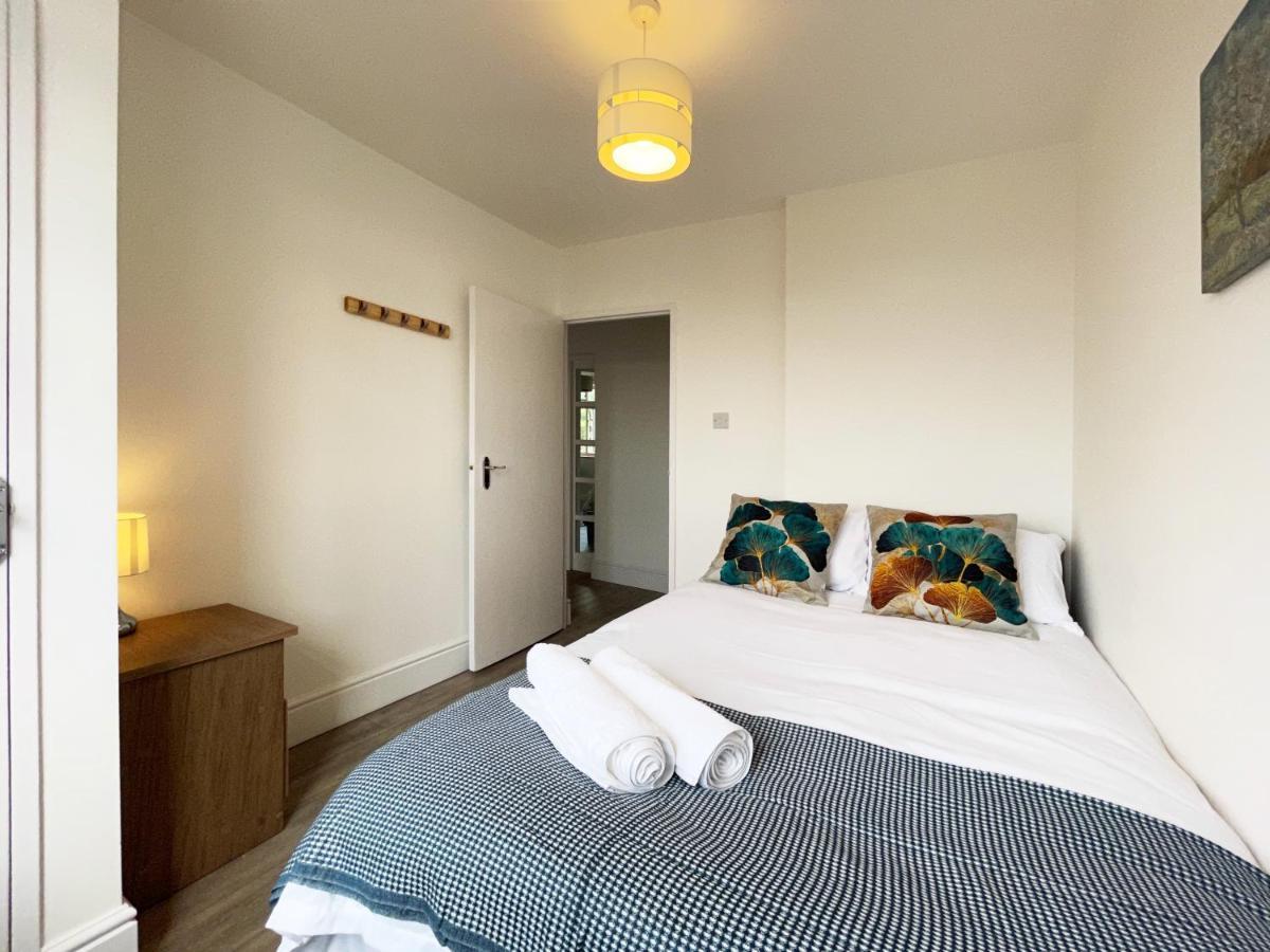 Sophie Place In Vauxhall - 3 Double Beds, 1 Sofa Bed, Spacious Londyn Zewnętrze zdjęcie